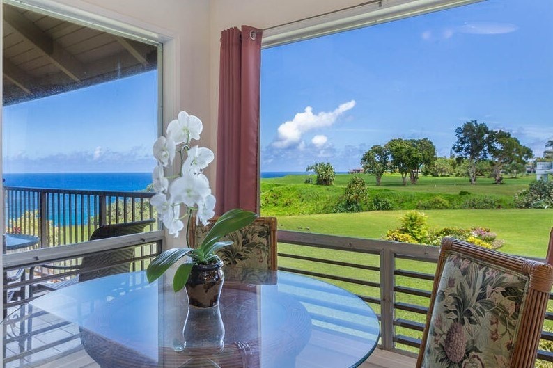 Leasehold property.  Beautiful Ocean and Golf course view Condo - Beach Condo for sale in Princeville, Hawaii on Beachhouse.com