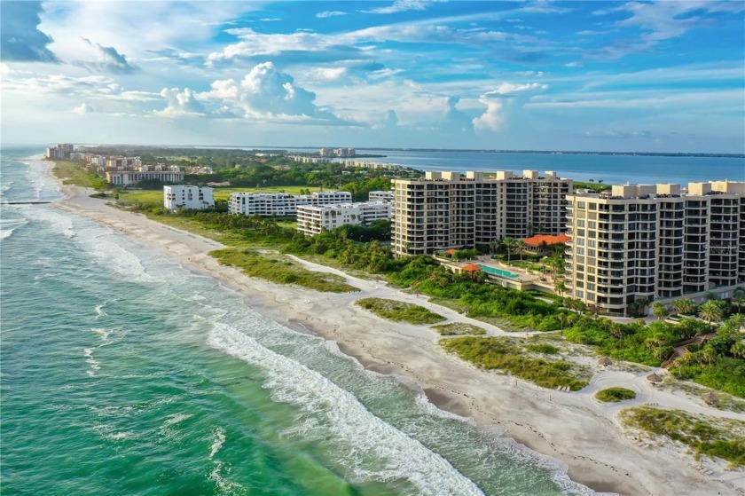 Welcome to The Water Club on Longboat Key, where refined - Beach Condo for sale in Longboat Key, Florida on Beachhouse.com