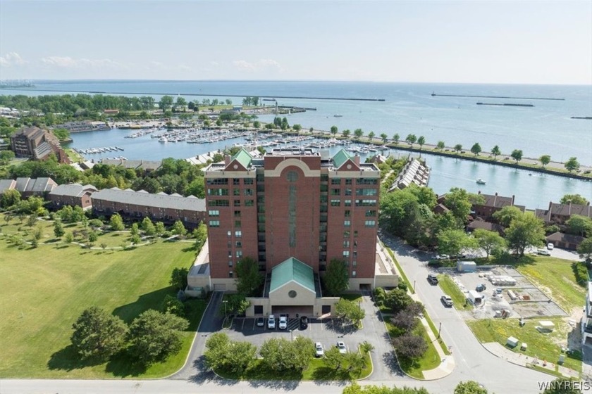 Own the best views in Buffalo! This stunning 2550 sq. ft - Beach Condo for sale in Buffalo, New York on Beachhouse.com