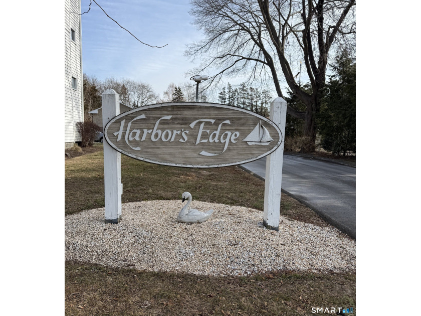 Harbors Edge Condominiums are located along the Connecticut - Beach Condo for sale in Clinton, Connecticut on Beachhouse.com