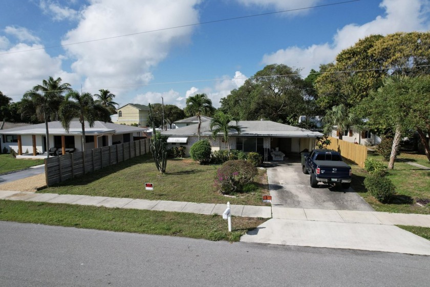 Check out this gorgeous fixer-upper in the prestigious city of - Beach Home for sale in Delray Beach, Florida on Beachhouse.com