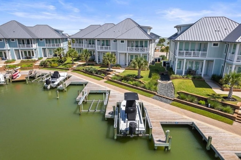 Welcome to Villa 204, a true lock-and-leave property in an - Beach Condo for sale in Rockport, Texas on Beachhouse.com