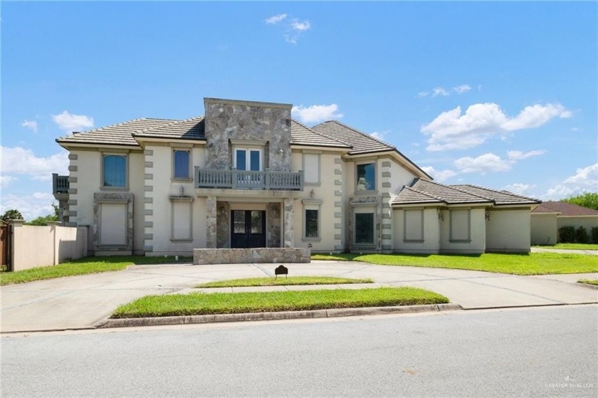 Stunning 5-Bedroom, 6-Bathroom Residence on Over 0.8 Acres

 - Beach Home for sale in Brownsville, Texas on Beachhouse.com