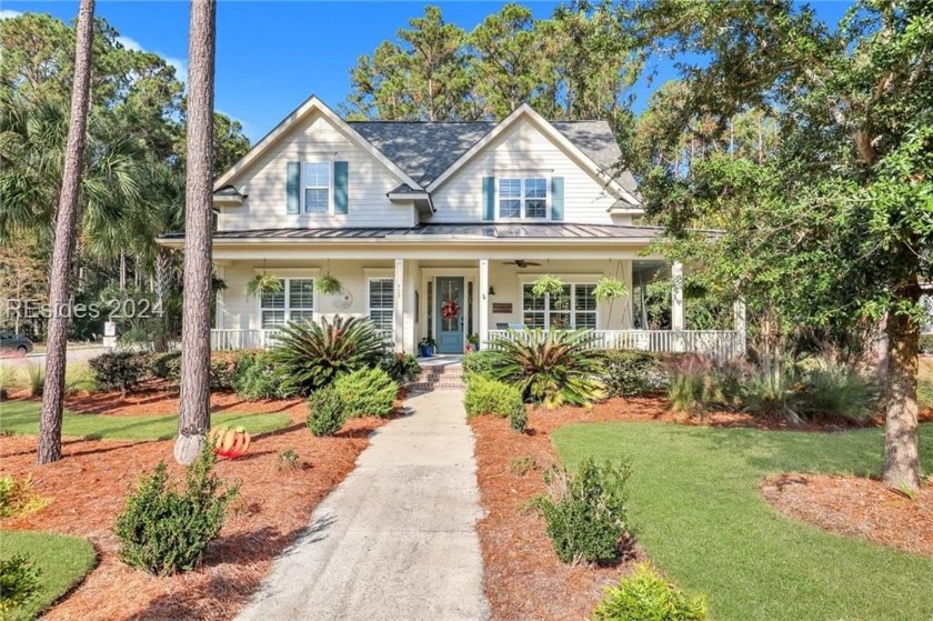 One of the most iconic homes with *THE* wrap-around front porch - Beach Home for sale in Bluffton, South Carolina on Beachhouse.com