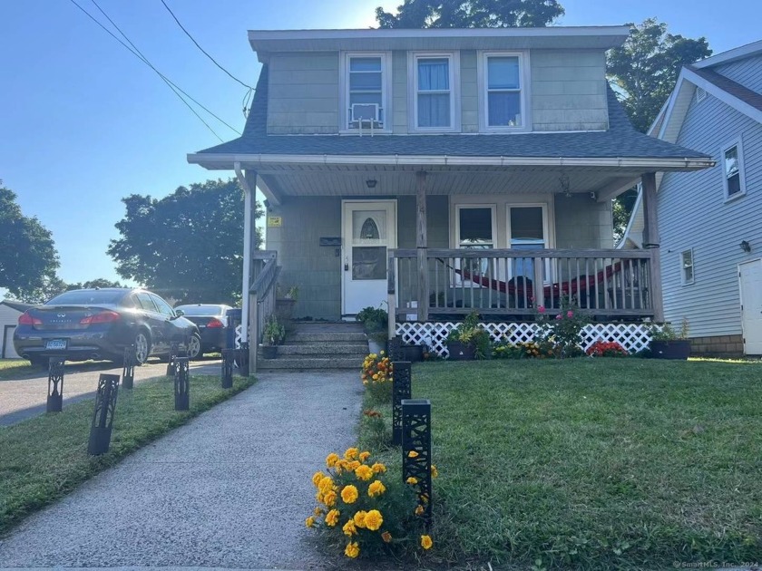 Charming 3 BR 2 Full Bath Dutch Colonial set in the West Shore - Beach Home for sale in West Haven, Connecticut on Beachhouse.com