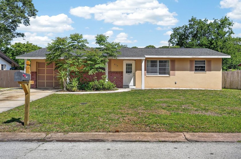 Welcome home to 612 Johnson Dr, a four-bedroom, two-bath home - Beach Home for sale in Ormond Beach, Florida on Beachhouse.com