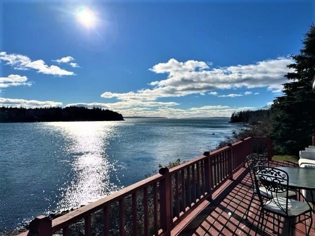 Salt Air Waterfront Bungalow in Duck Cove! Cozy 2 bedroom one - Beach Home for sale in Tremont, Maine on Beachhouse.com