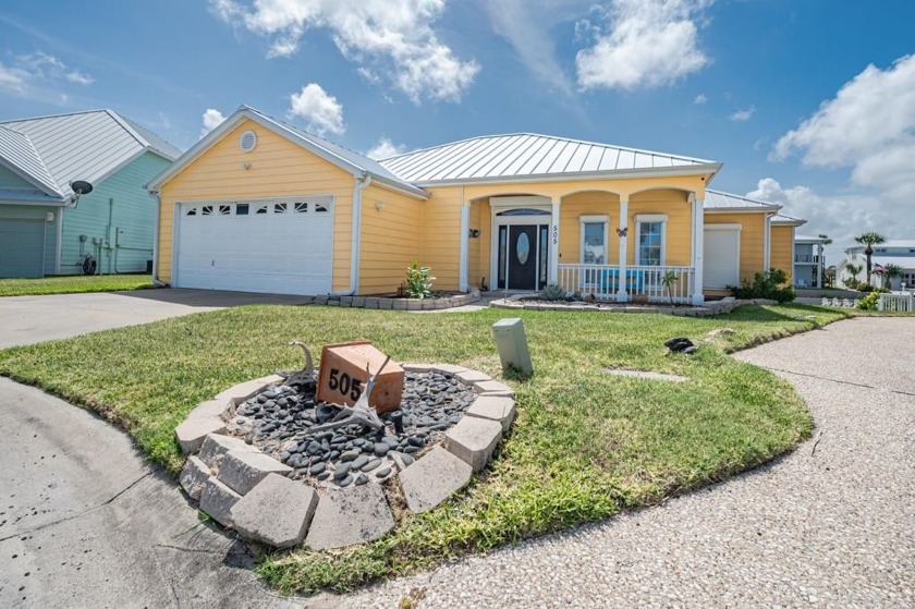 Luxury Canal-Front Coastal Retreat in Rockport, Texas - - Beach Home for sale in Rockport, Texas on Beachhouse.com
