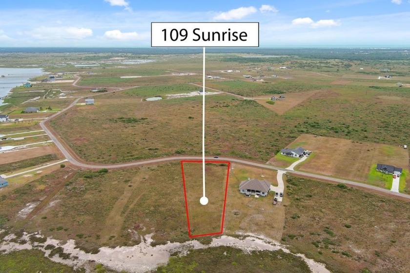 Build your dream home on this spacious lot in the peaceful - Beach Lot for sale in Rockport, Texas on Beachhouse.com