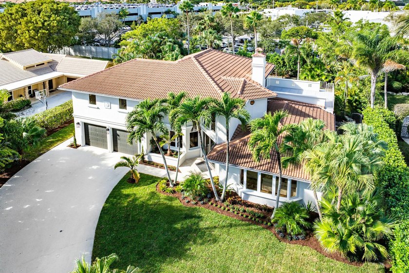 Welcome to this timeless Gulf Stream residence, perfectly - Beach Home for sale in Delray Beach, Florida on Beachhouse.com