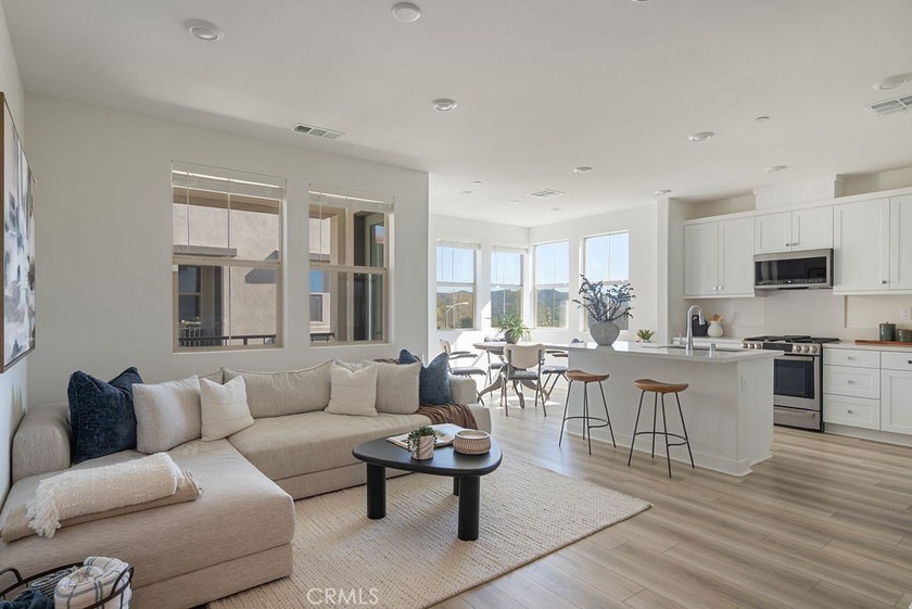 Welcome to contemporary California living at its finest. This - Beach Condo for sale in Rancho Mission Viejo, California on Beachhouse.com