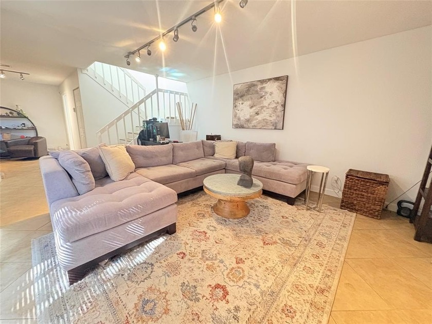 Beautiful upgraded 2-bedroom, 2-bathroom townhouse in Palm - Beach Townhome/Townhouse for sale in Palm Springs, Florida on Beachhouse.com