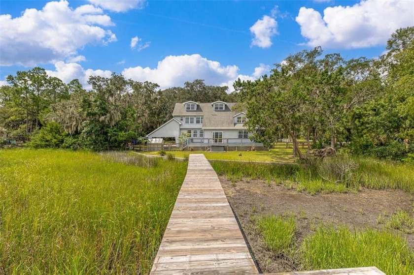 This is a rare property with tidal creek and beautiful marsh - Beach Home for sale in Brunswick, Georgia on Beachhouse.com