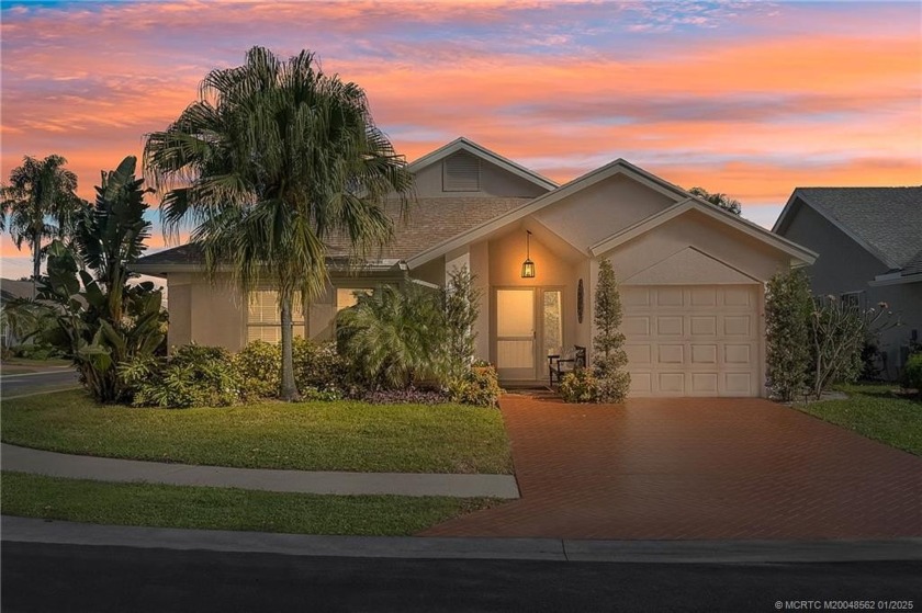 Beautiful 3BR/2BA corner lot home in the desirable Eagle Ridge - Beach Home for sale in Jupiter, Florida on Beachhouse.com