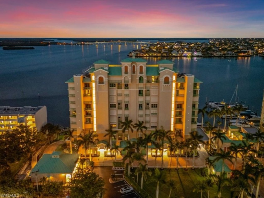 Paradise awaits with stunning panoramic views of the bay, gulf - Beach Home for sale in Marco Island, Florida on Beachhouse.com