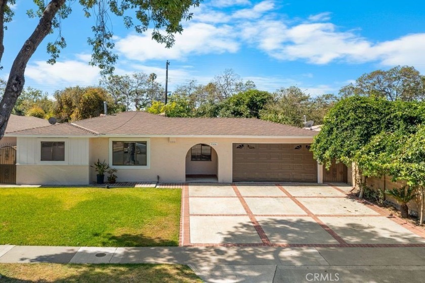Welcome home to this move-in ready gem, perfect for first-time - Beach Home for sale in Santa Ana, California on Beachhouse.com