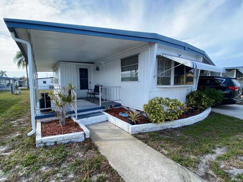 This one has it all! Seller motivated! Brand new Luxury Vinal - Beach Home for sale in Clearwater, Florida on Beachhouse.com