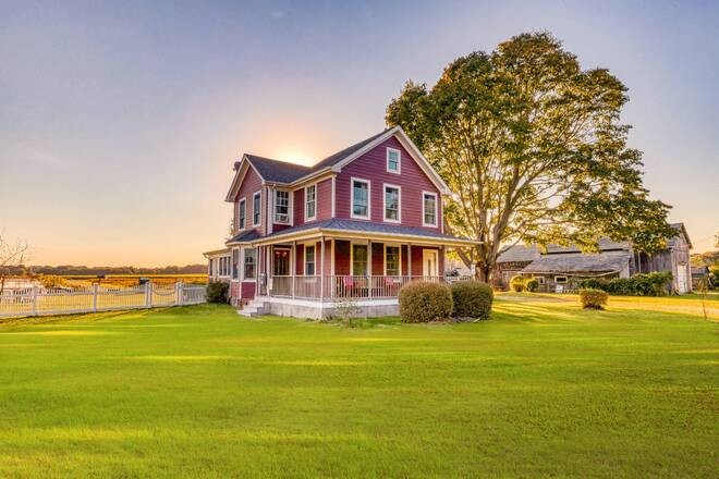 Southold, North Fork: Inspirational rural living on a farm by - Beach Home for sale in Southold, New York on Beachhouse.com