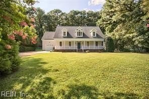 Beautiful Colonial home with community access to Piankatank - Beach Home for sale in Cardinal, Virginia on Beachhouse.com