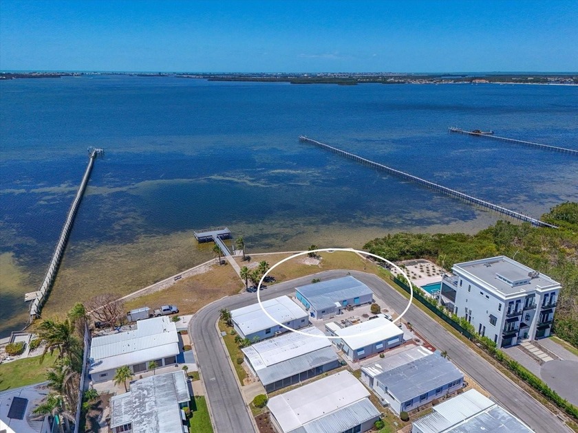 Amazing value for this Palma Sola Shores waterfront gem!  This - Beach Home for sale in Bradenton, Florida on Beachhouse.com