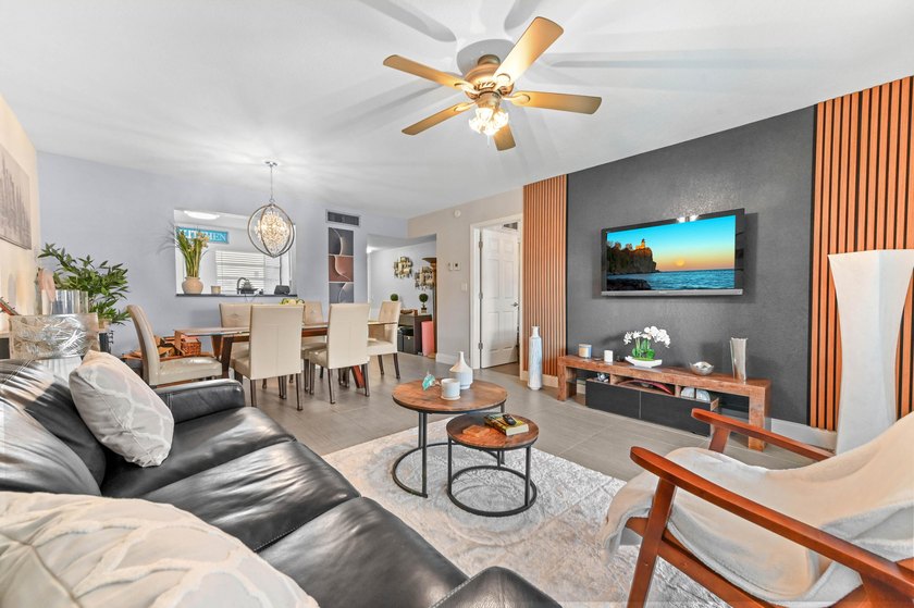 Pristine, fully remodeled 1/1.5 corner unit (793 sf) on the 1st - Beach Condo for sale in Lauderdale Lakes, Florida on Beachhouse.com