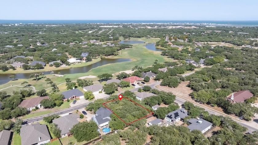 Build your dream home in Rockport Country Club!  Don't miss this - Beach Lot for sale in Rockport, Texas on Beachhouse.com