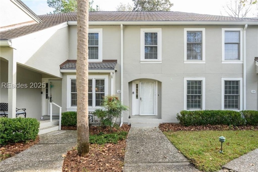 Just moments from the beach, this delightful 2-bed, 2.5-bath - Beach Condo for sale in Hilton Head Island, South Carolina on Beachhouse.com