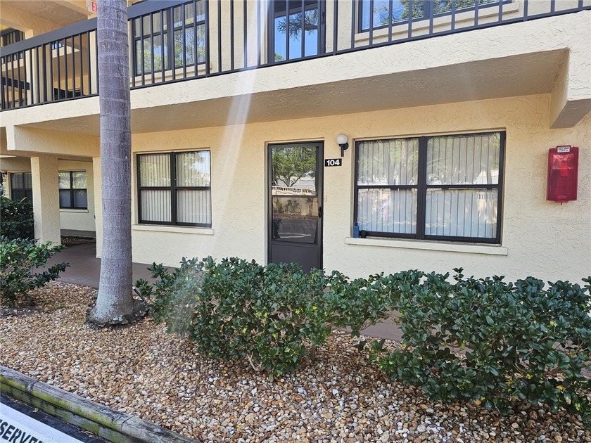 Discover an affordable and maintenance-free Florida lifestyle in - Beach Condo for sale in Bradenton, Florida on Beachhouse.com