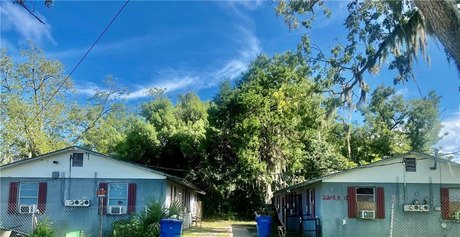 ATTENTION ALL INVESTORS! This is 4 UNITS, which consist of 2 - Beach Home for sale in Brunswick, Georgia on Beachhouse.com