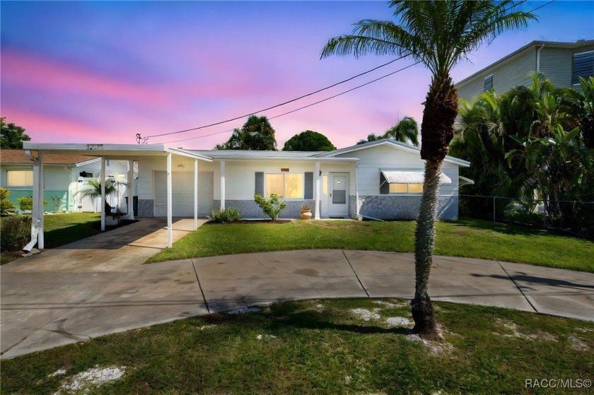 One or more photo(s) has been virtually staged. This beautiful - Beach Home for sale in Hudson, Florida on Beachhouse.com
