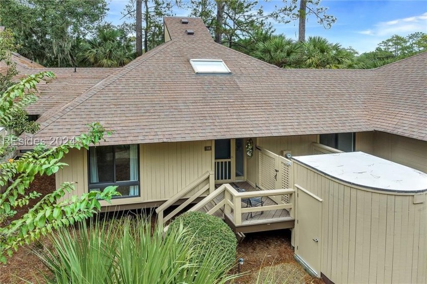 Remodeled, maintenance free, *lock  go* property with sweeping - Beach Home for sale in Hilton Head Island, South Carolina on Beachhouse.com