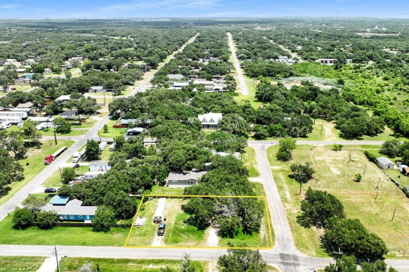 OPTIONS!!!!4 pd RV spots to rent out, add your own tiny homes - Beach Lot for sale in Rockport, Texas on Beachhouse.com