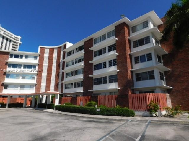 Welcome to this 1 Bedroom  and 1.5 Bathroom Oversize Apartment - Beach Condo for sale in Miami Shores, Florida on Beachhouse.com