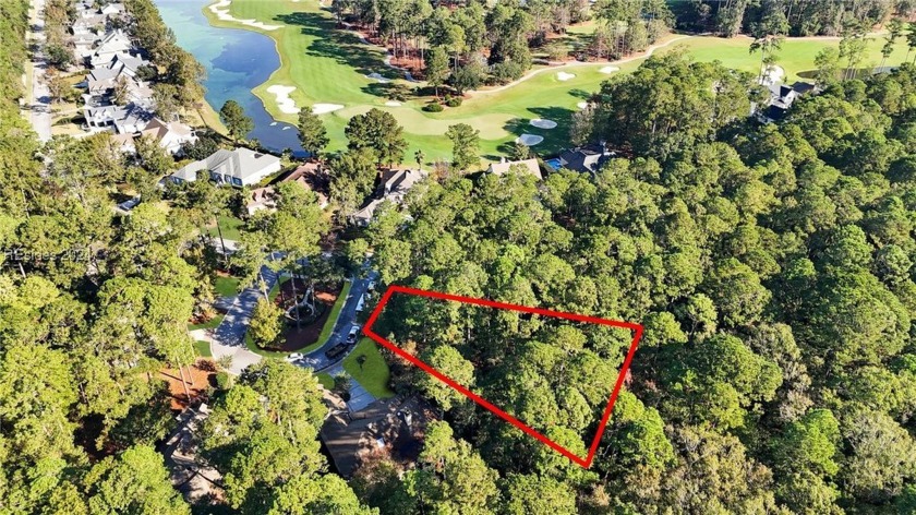 Build your dream home on this stunning lot in Berkeley Hall Club - Beach Lot for sale in Okatie, South Carolina on Beachhouse.com