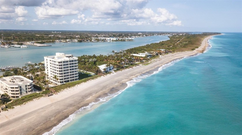 Welcome to paradise on the shores of Jupiter Island. The - Beach Condo for sale in Jupiter, Florida on Beachhouse.com