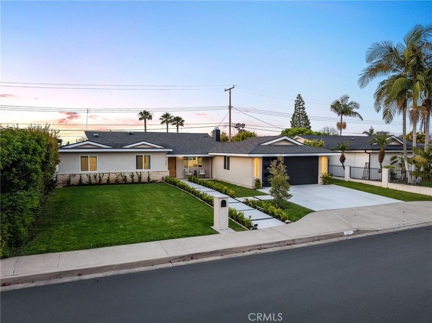 Meticulously updated and completely turnkey, this 4-bedroom - Beach Home for sale in Costa Mesa, California on Beachhouse.com