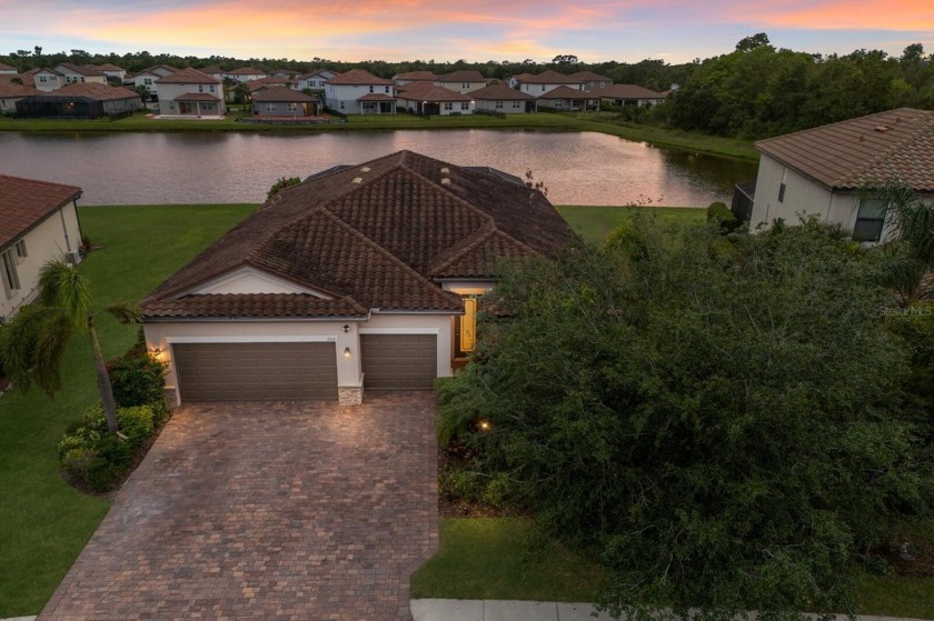 One or more photo(s) has been virtually staged. WELCOME to this - Beach Home for sale in Lakewood Ranch, Florida on Beachhouse.com