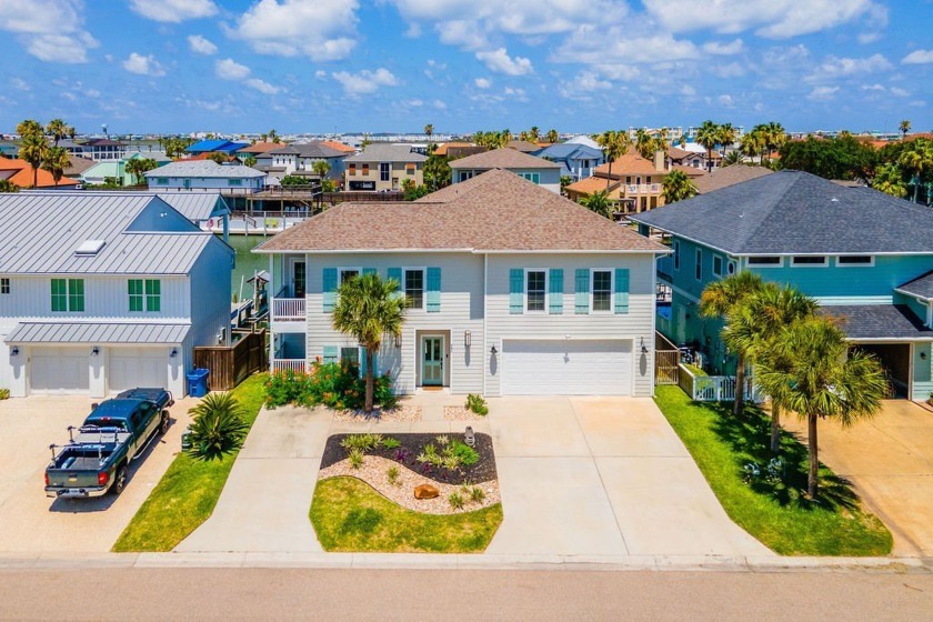 Stunning canal front home on SHADY side! With 5 bedrooms and 4 - Beach Home for sale in Port Aransas, Texas on Beachhouse.com