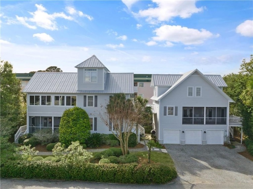 2 HOMES 1 PRICE!  Fantastic Location just steps from the BEACH! - Beach Home for sale in Saint Simons, Georgia on Beachhouse.com