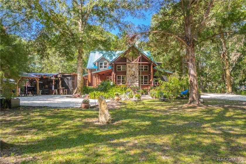 Rustic Charm Meets the Florida Nature Coast-where everyday feels - Beach Home for sale in Homosassa, Florida on Beachhouse.com