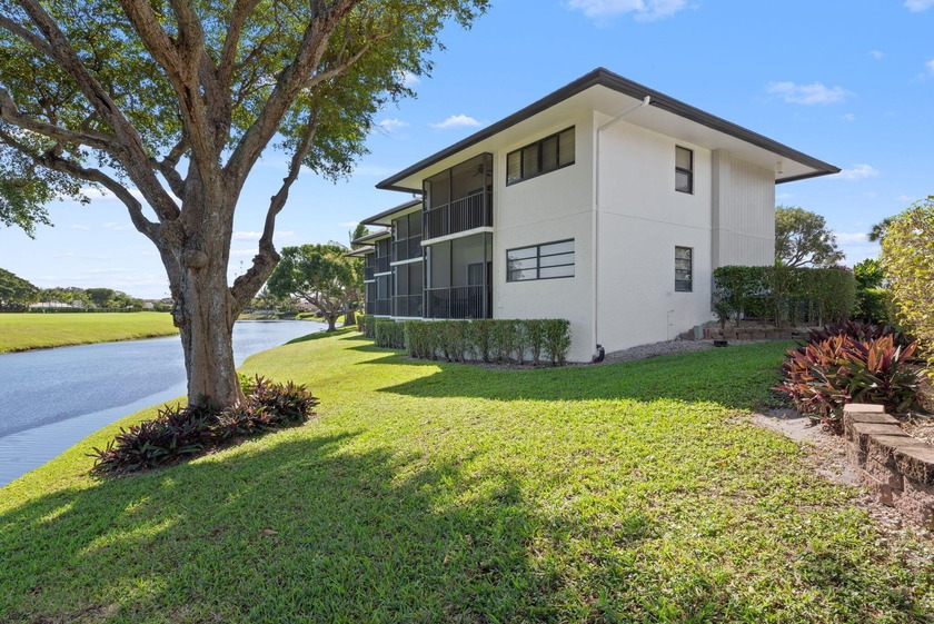 Lovely quite and serene with lake view on 2nd floor. Updated - Beach Condo for sale in Delray Beach, Florida on Beachhouse.com