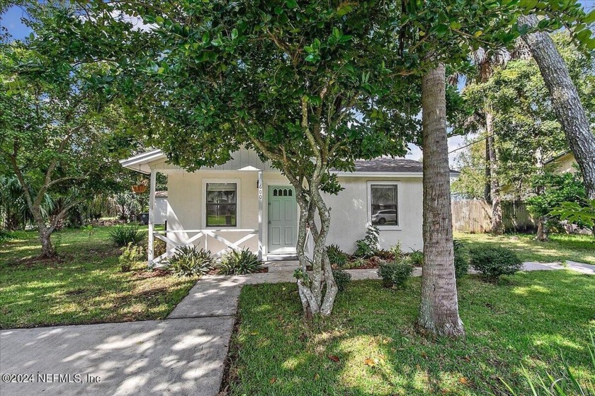 Well-maintained and beautifully updated  featuring 2 large BRs - Beach Home for sale in Atlantic Beach, Florida on Beachhouse.com