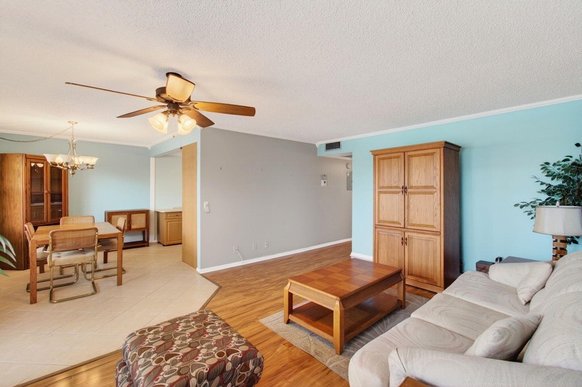 LOCATION! LOCATION! LOCATION!DESIRABLE SECTION, CLOSE TO THE - Beach Condo for sale in Boca Raton, Florida on Beachhouse.com