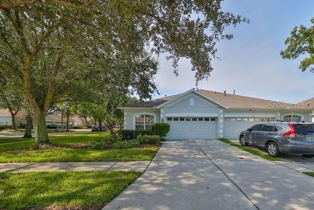 Welcome home to this beautiful 3 bed/2 bath, 2 car garage Villa - Beach Home for sale in Apollo Beach, Florida on Beachhouse.com