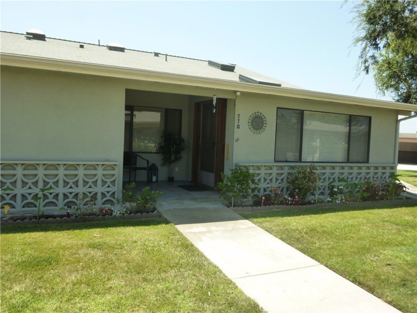 Lovely 2 bedroom, 1 and a half bathroom corner home right in the - Beach Other for sale in Seal Beach, California on Beachhouse.com