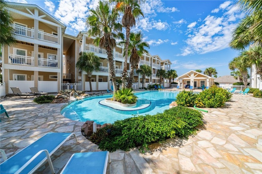 Discover your own person paradise or dream investment - Beach Townhome/Townhouse for sale in Corpus Christi, Texas on Beachhouse.com