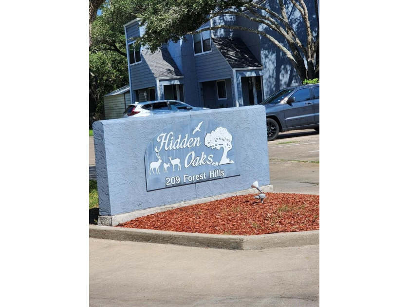 Turnkey downstairs unit in Rockport Country Club - fully - Beach Condo for sale in Rockport, Texas on Beachhouse.com