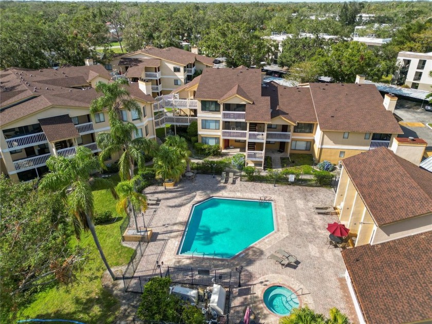 Coastal Cottage meets Condo! WELCOME TO LOVELY BELLEAIR VILLAGE - Beach Condo for sale in Clearwater, Florida on Beachhouse.com