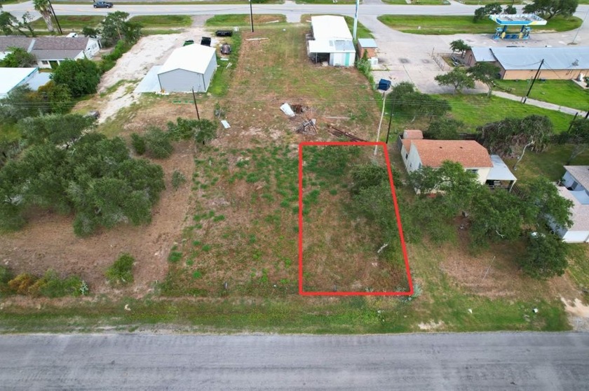 Lot Opportunity in Holiday Beach! Build your dream coastal - Beach Lot for sale in Rockport, Texas on Beachhouse.com