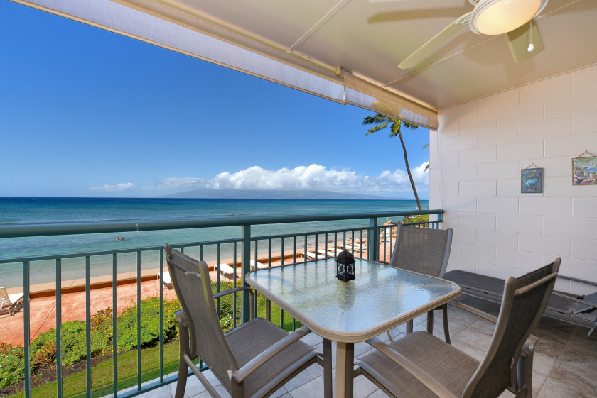 Makani Sands #206 1brmBeachfront condo with balcony - Beach Vacation Rentals in Lahaina, Hawaii on Beachhouse.com